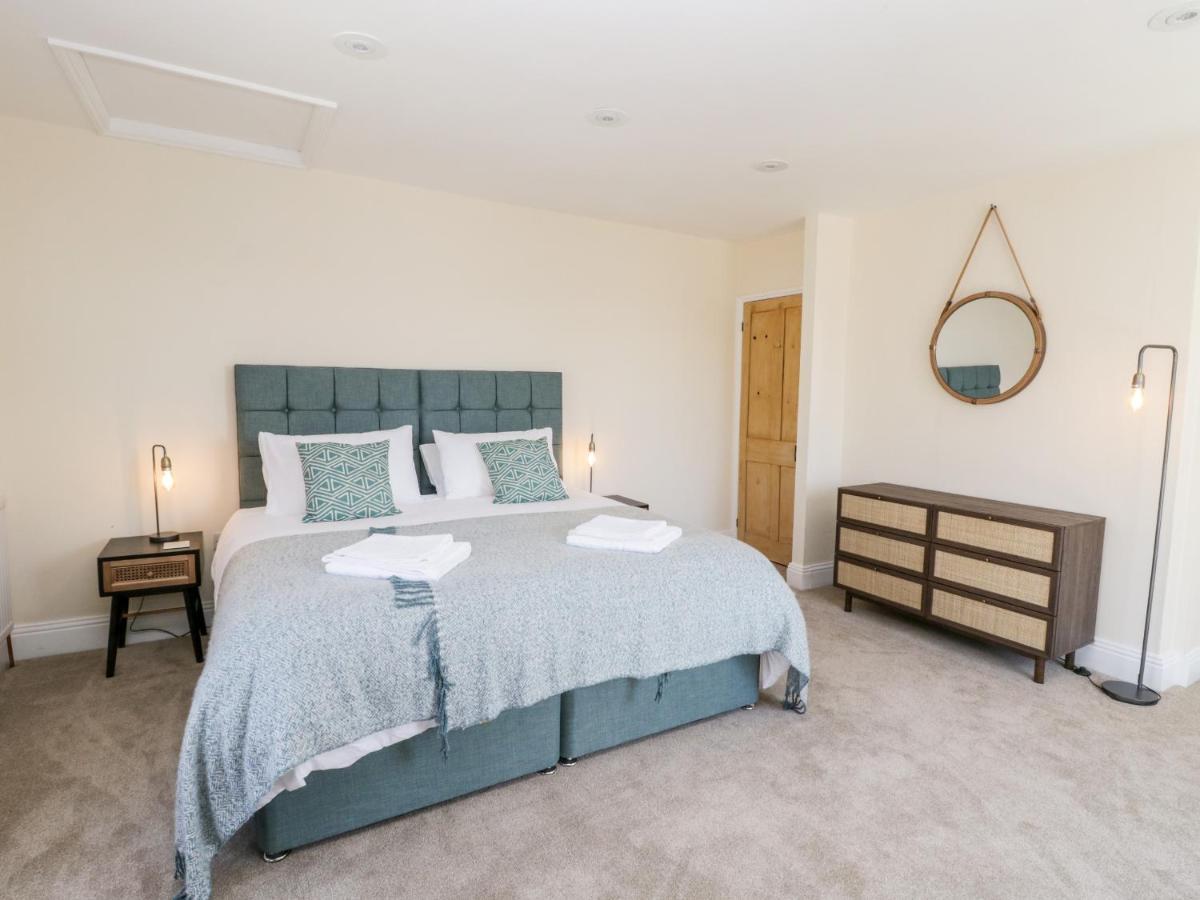Laurel House Villa Whitby Ngoại thất bức ảnh